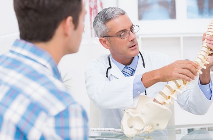 how to choose a spine surgeon