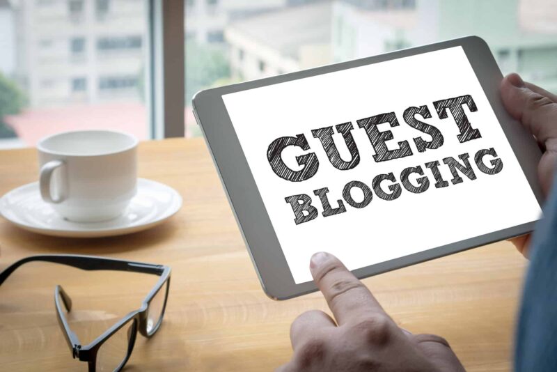 what is guest blogging