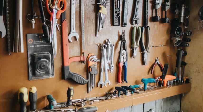 Essential Tools for Installing Building Structures